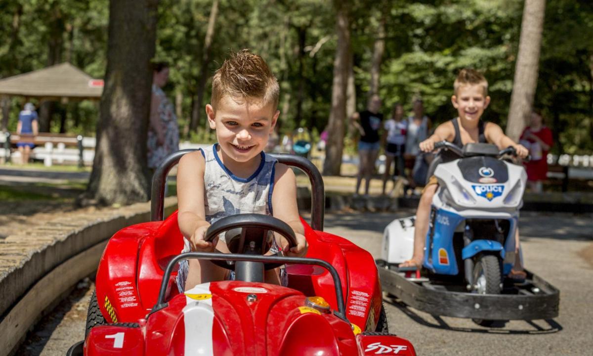 Vakantiepark De Bergen Wanroij - Safaritent Eksteriør billede